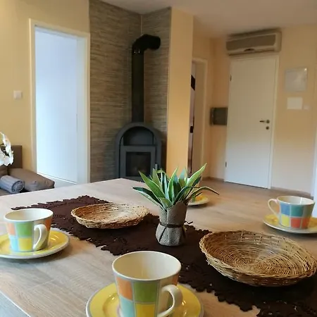 Belaj Apartman *